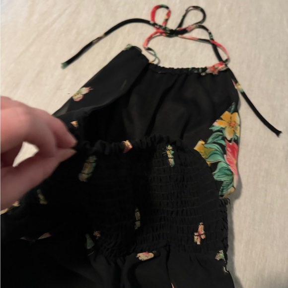 Floral, summer dress, halter/spaghetti tie neck, backless - Picture 4 of 5